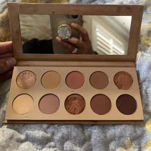 KKW BEAUTY - EYESHADOW PALETTE - CLASSIC